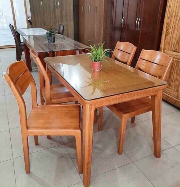 Mẫu Bàn ăn gỗ sồi 4 ghế kích thước bàn 70 ×1m20
