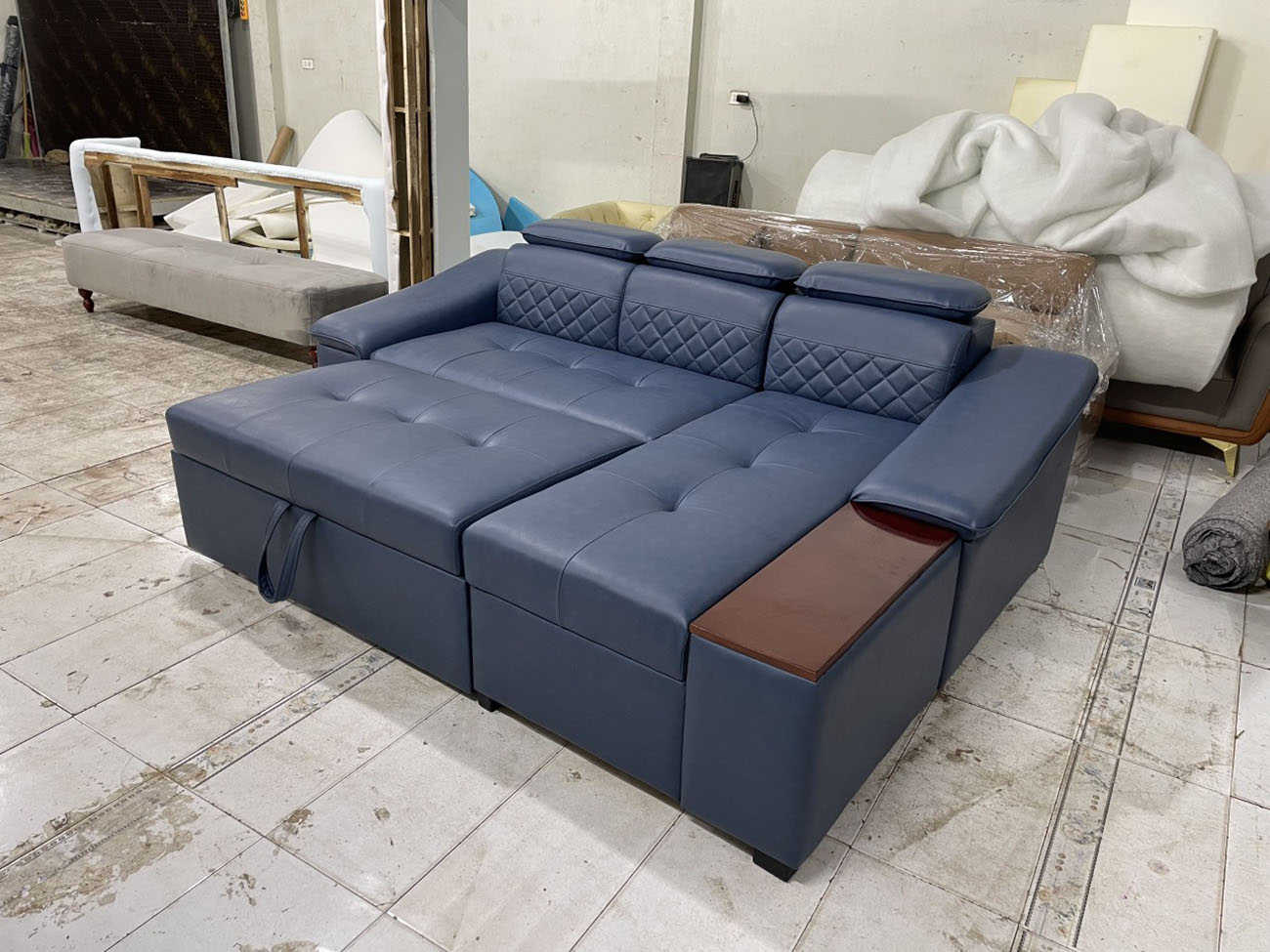 Sofa giường thông minh bọc da mới 2023